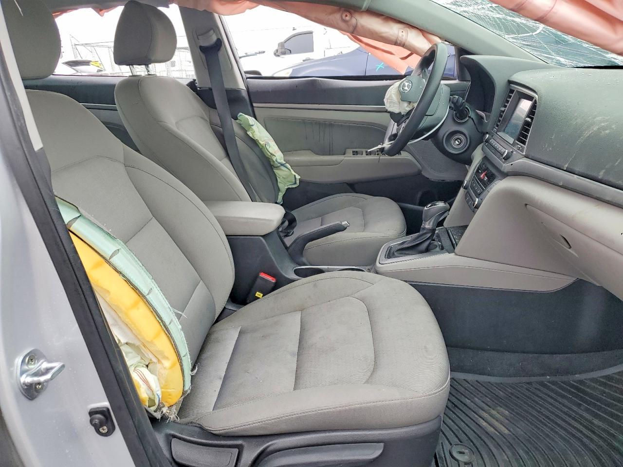 2017 Hyundai Elantra Se - Фото 7