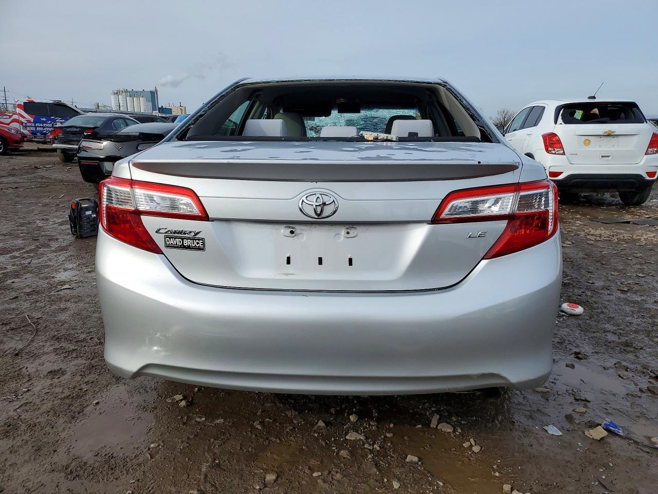 2012 Toyota Camry Le - Фото 6