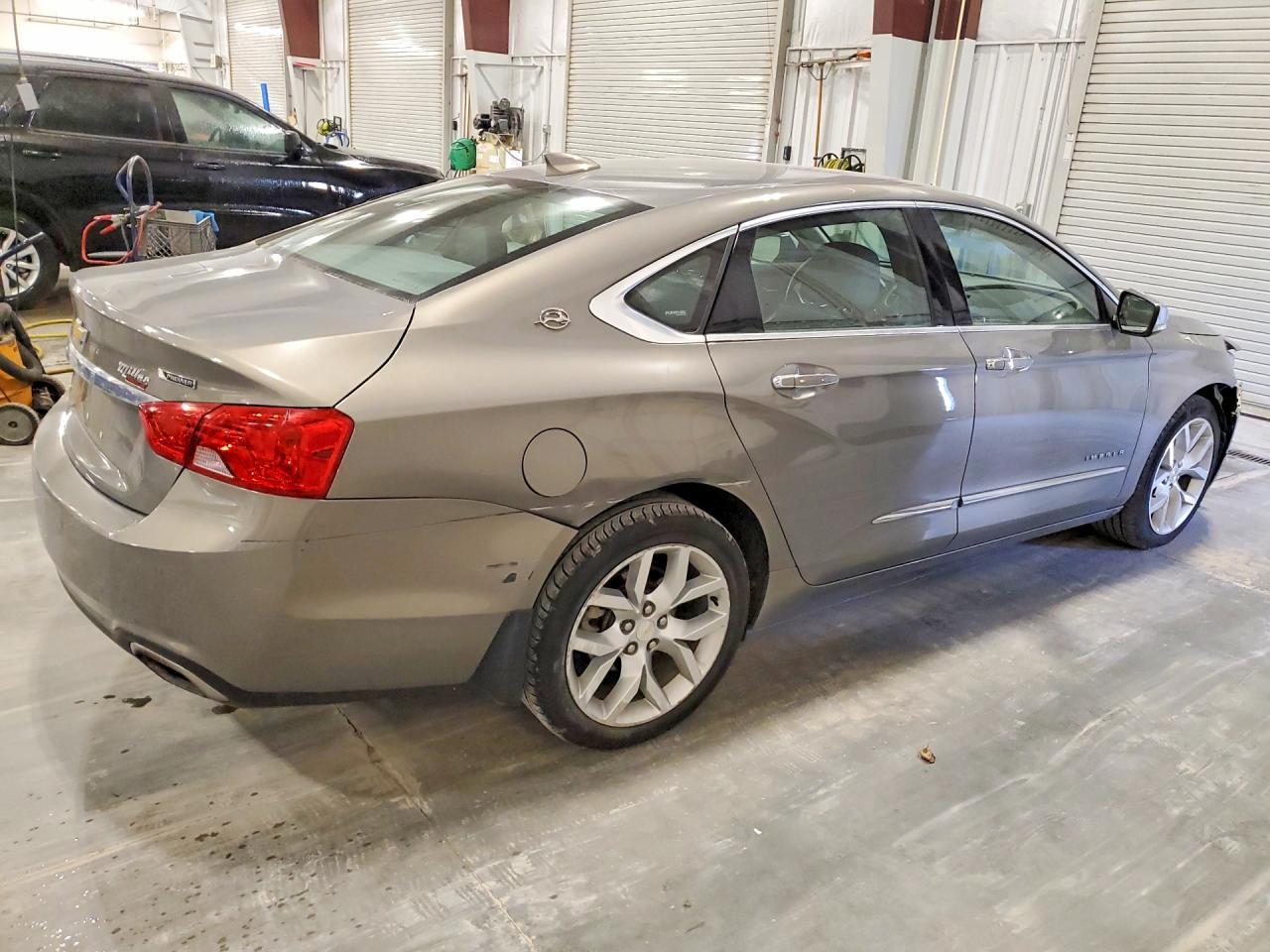 2018 Chevrolet Impala Premier - Фото 3