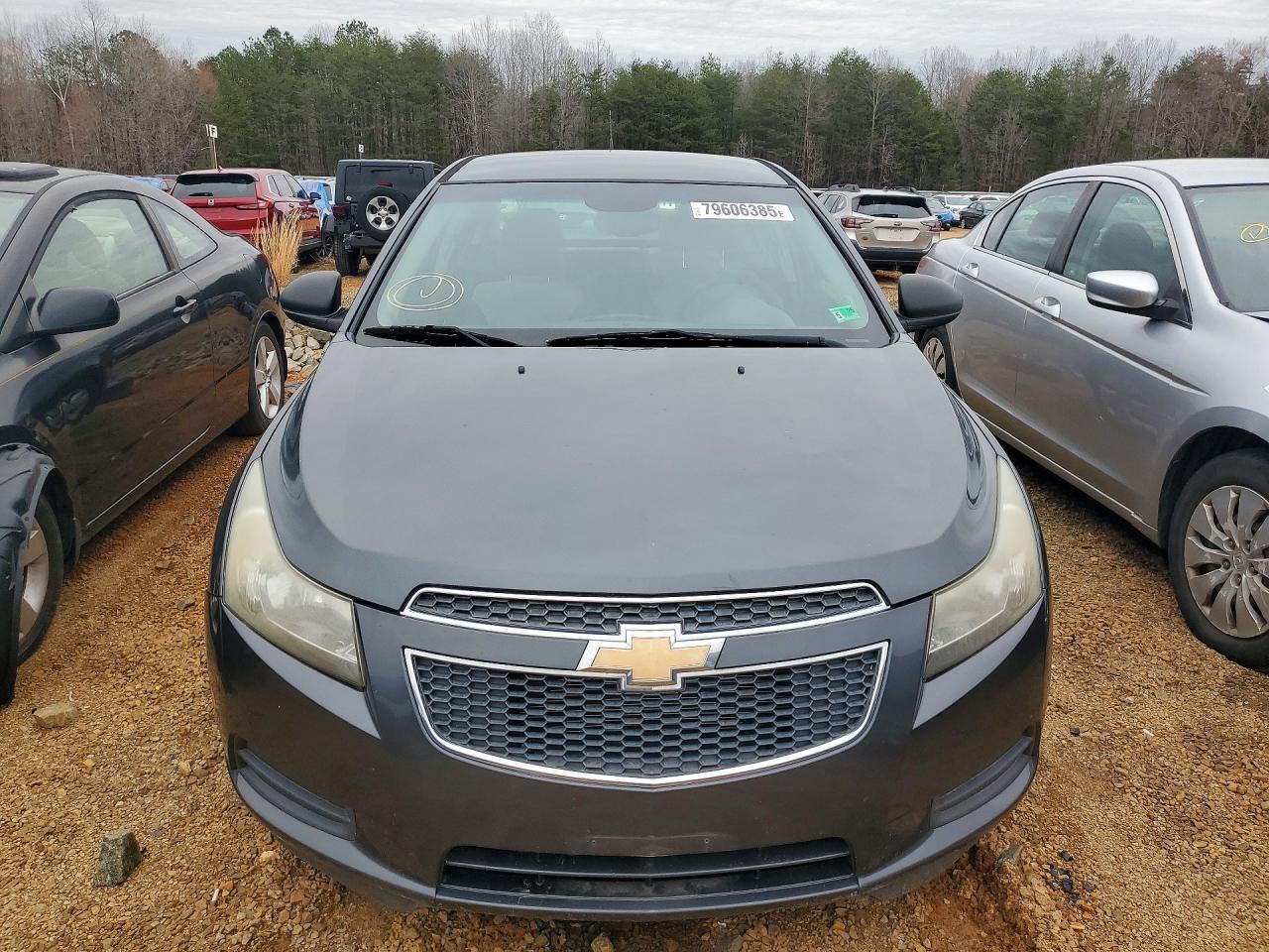 2013 Chev Cruze Ls - Image 5