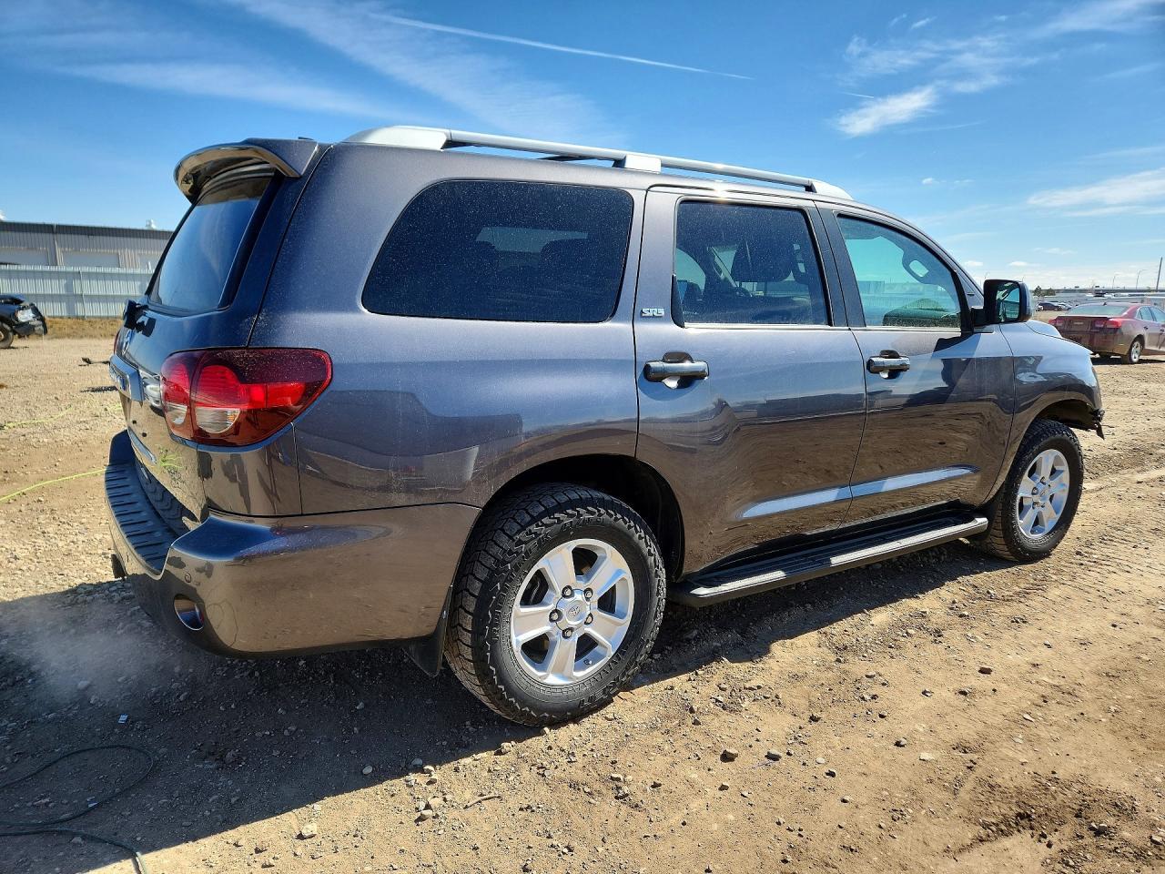 2021 Toyota Sequoia Sr5 - Фото 3