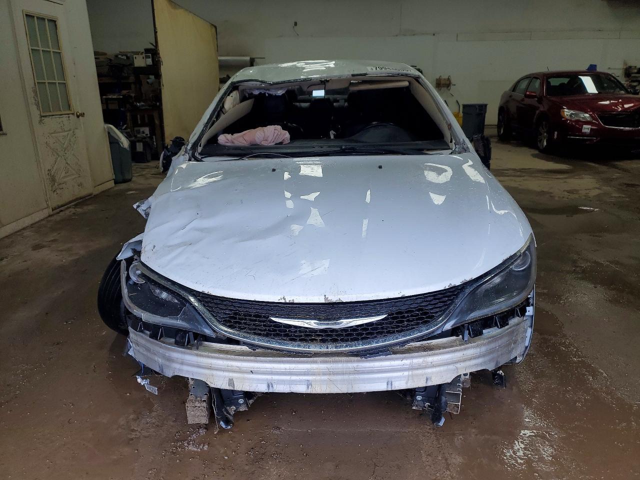 2015 Chrysler 200 C - Фото 5