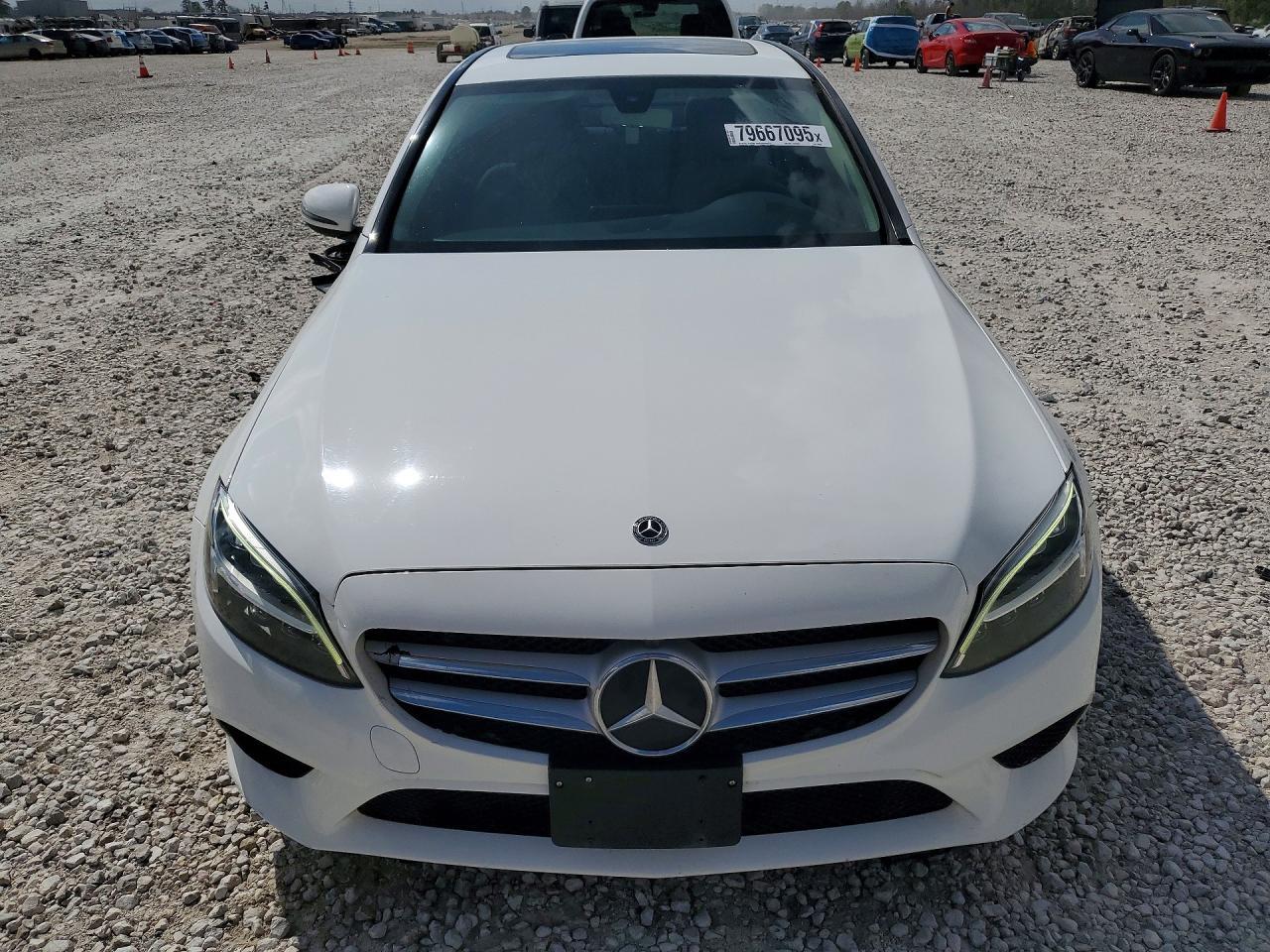 2020 Mercedes-Benz C 300 - Фото 5