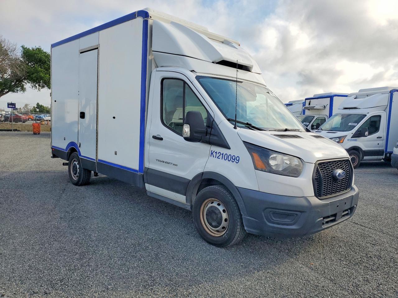 2021 Ford Transit Delivery Truck - Image 4