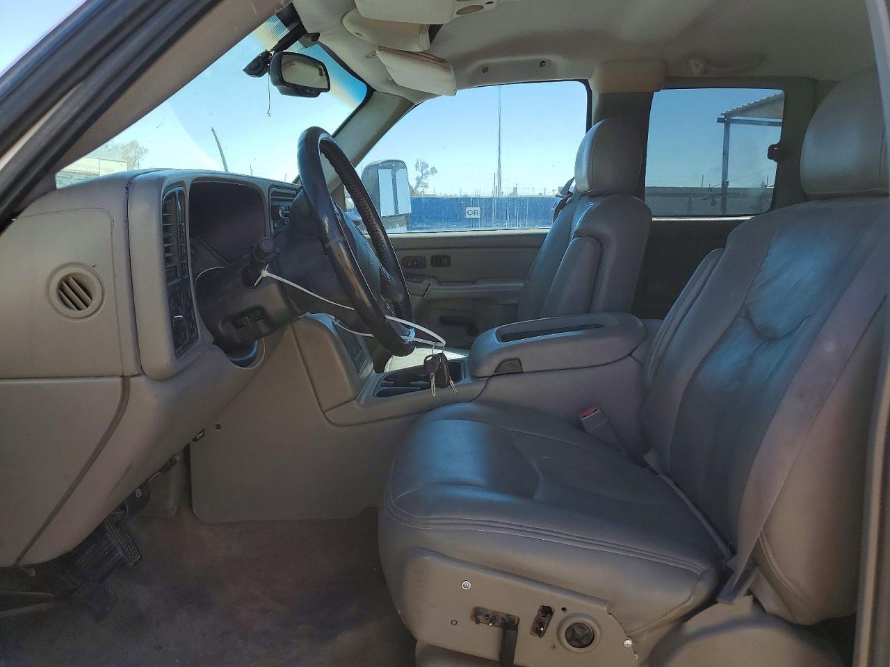 2004 GMC Sierra K2500 Heavy Duty - Фото 7