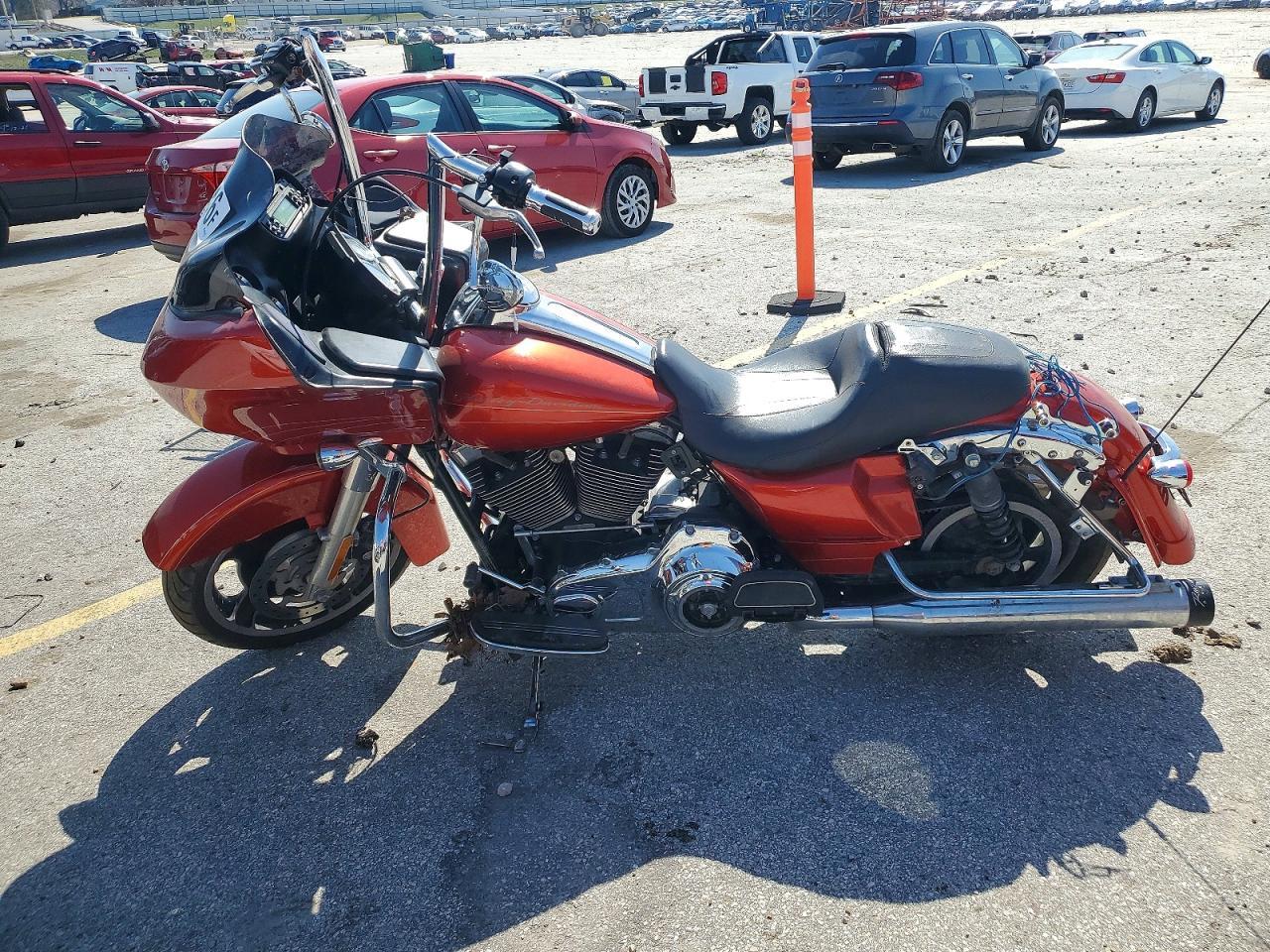 2013 Harley-Davidson Fltrx Road Glide Custom - Image 3