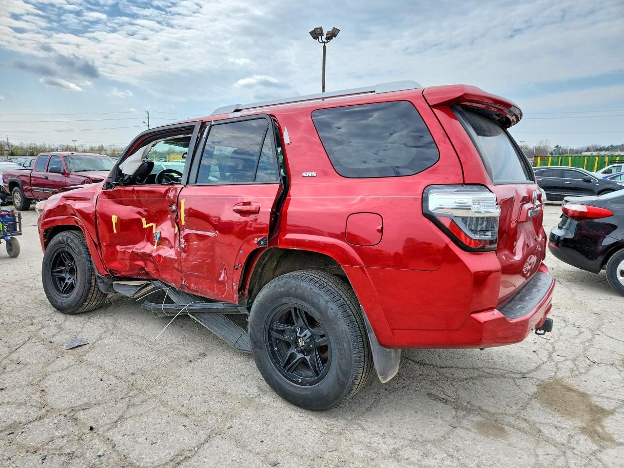2016 Toyota 4Runner Sr5 - Image 2