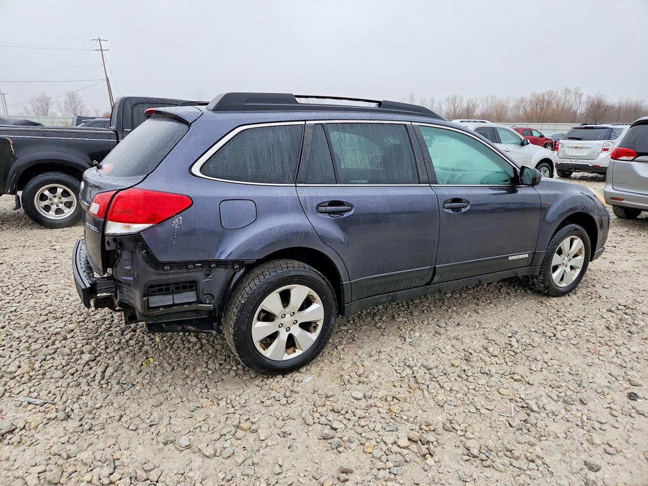 2011 Subaru Outback 2.5I Premium - Фото 3