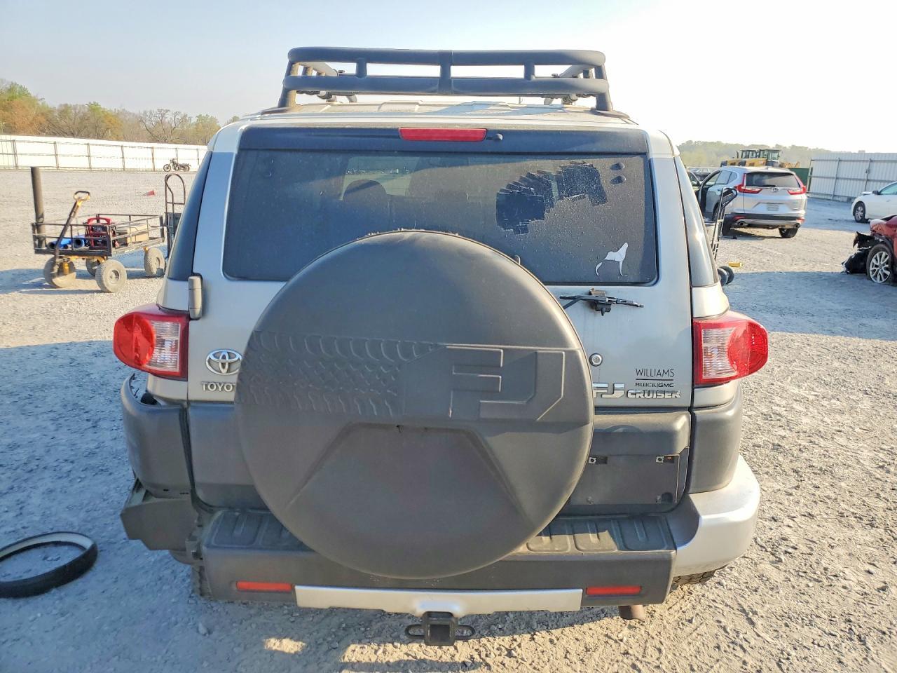 2010 Toyota Fj Cruiser Base - Image 6