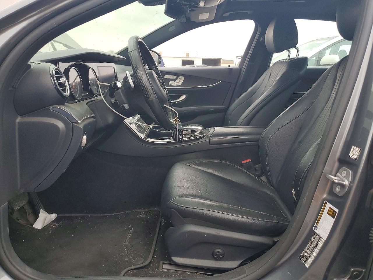2017 Mercedes-Benz E 300 4Matic - Фото 7