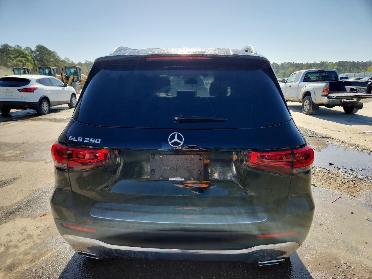2022 Mercedes-Benz Glb 250 - Image 6