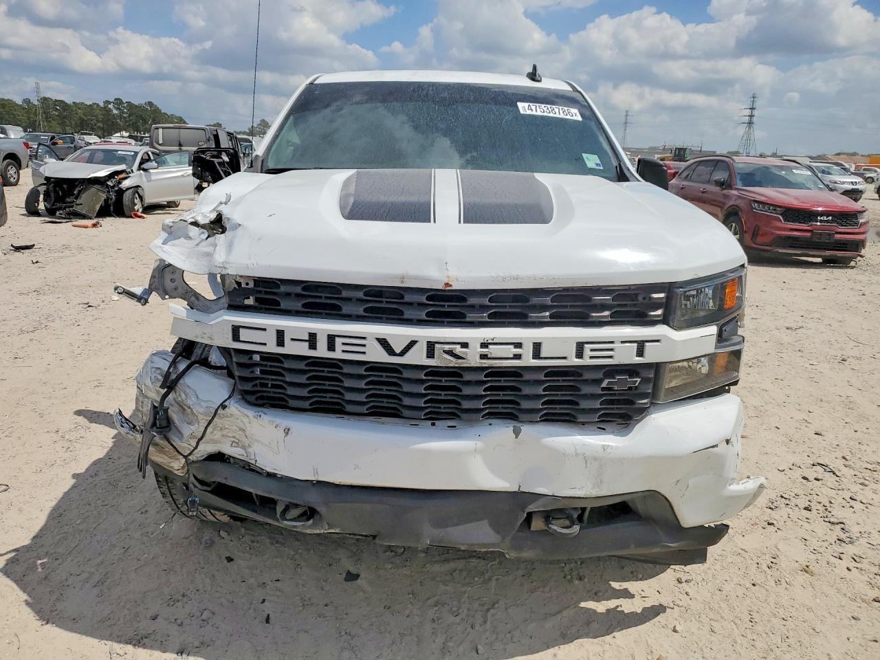 2022 Chevrolet Silverado Ltd C1500 Custom - Фото 5