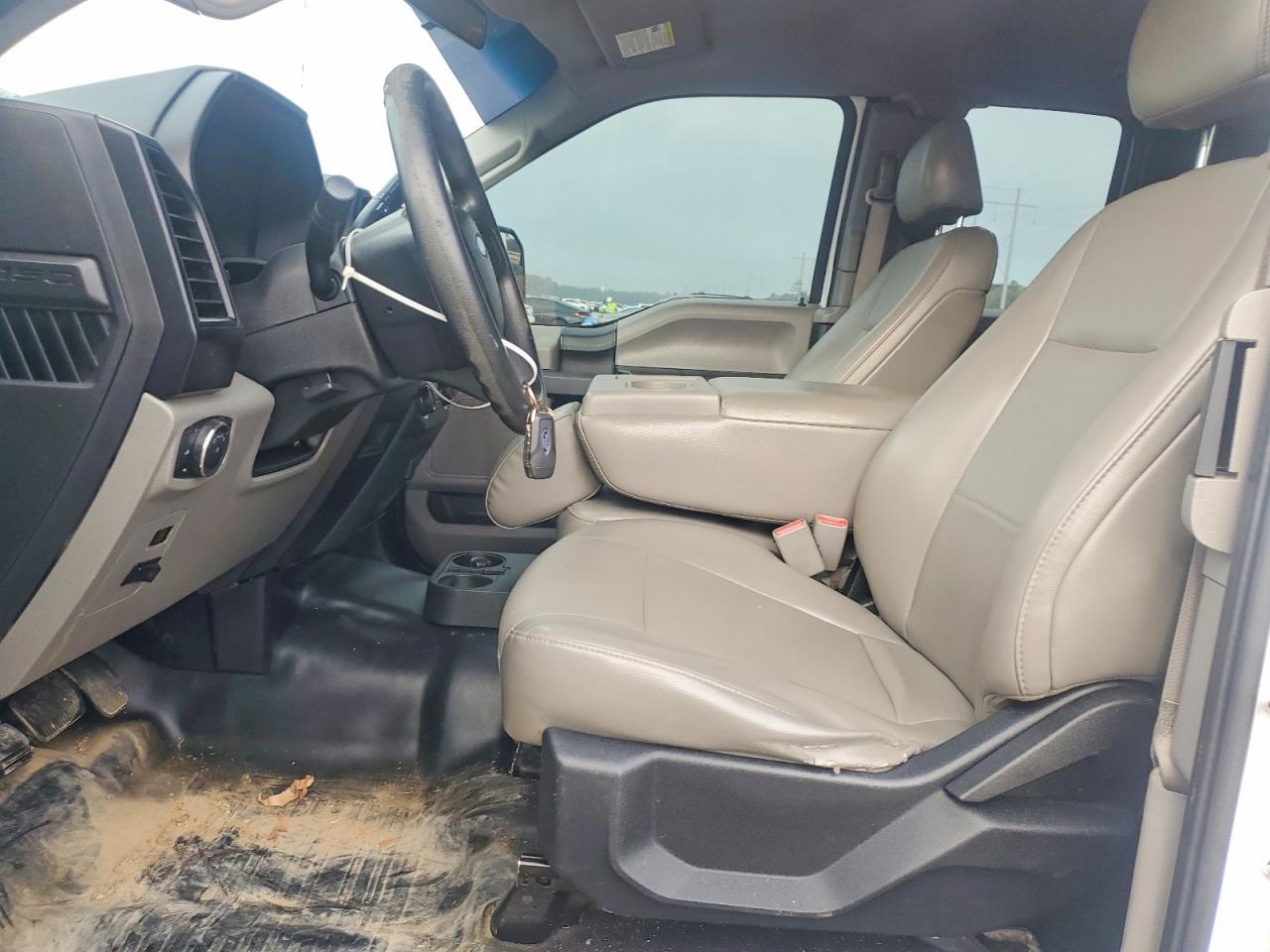 2016 Ford F150 Super Cab - Фото 7