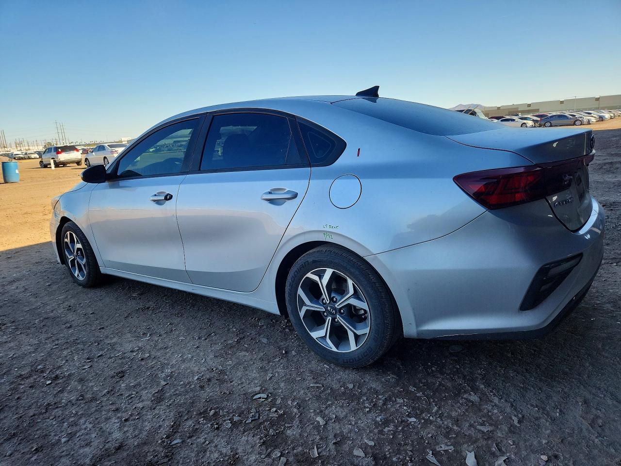 2019 Kia Forte Lxs - Фото 2