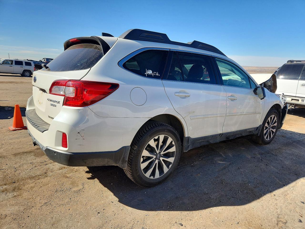 2017 Subaru Outback 3.6R Limited - Image 3