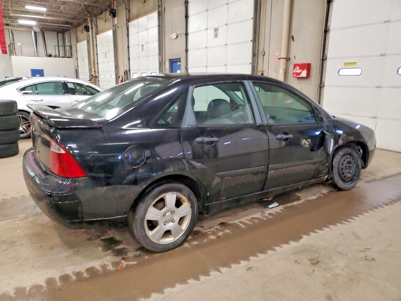 2007 Ford Focus - Image 3