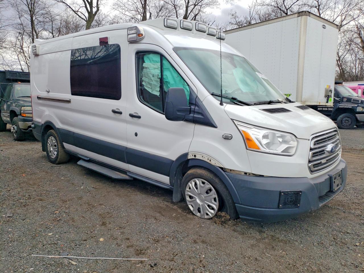 2018 Ford Transit Ambulance - Image 4