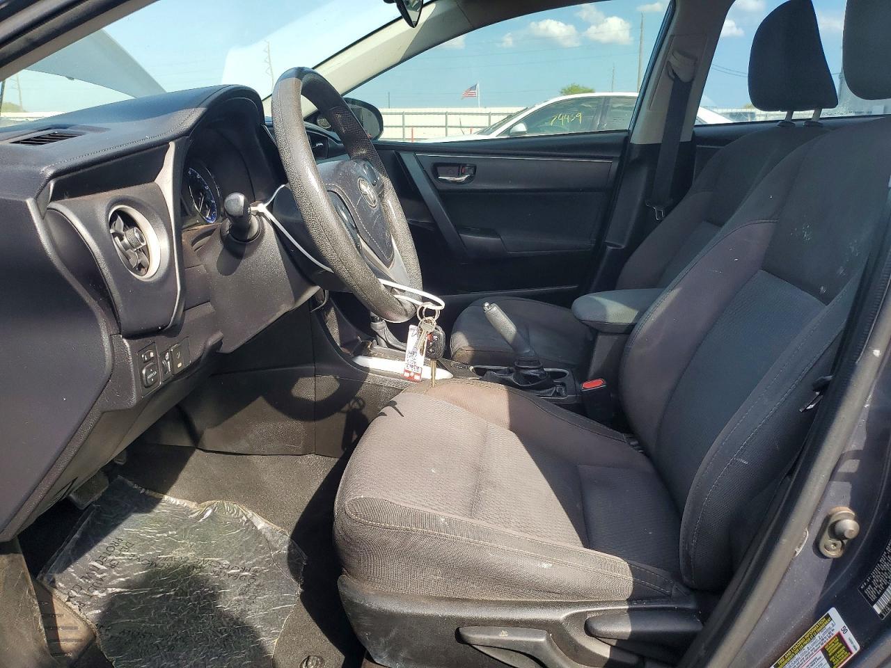 2017 Toyota Corolla Le - Image 7
