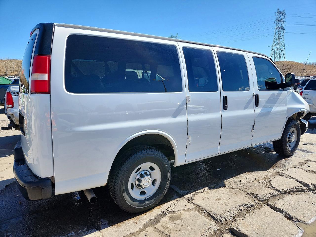 2014 Chevrolet Express G3500 Ls - Image 3