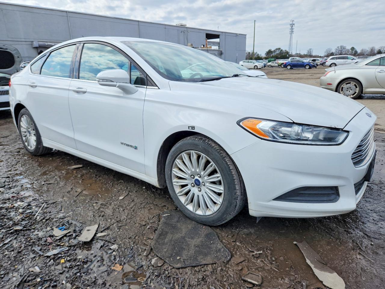 2015 Ford Fusion Se Hybrid - Фото 4