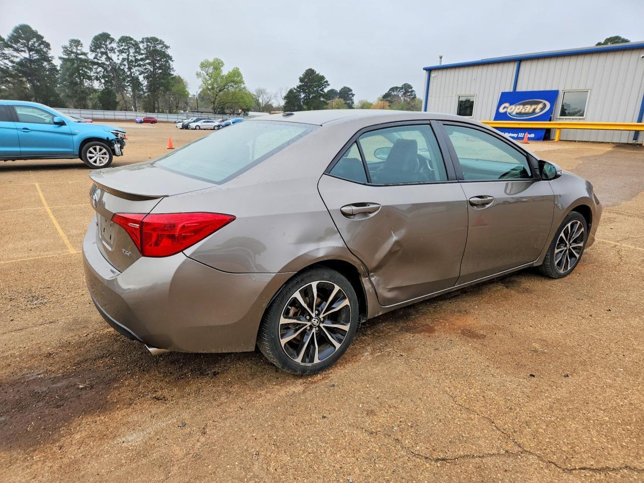 2018 Toyota Corolla Xse - Image 3