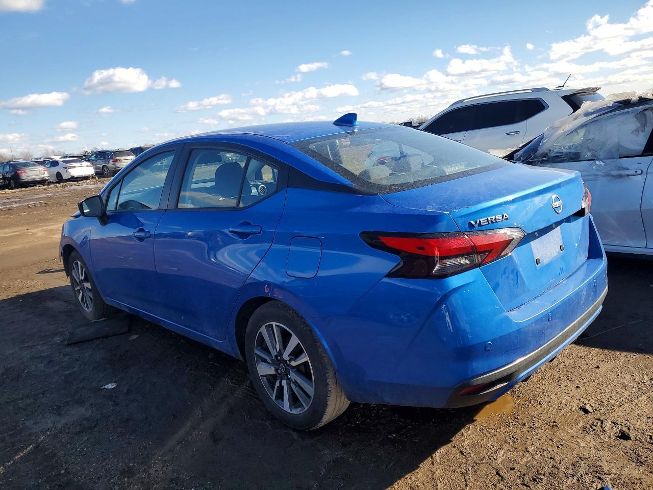 2023 Nissan Versa Sv - Фото 2