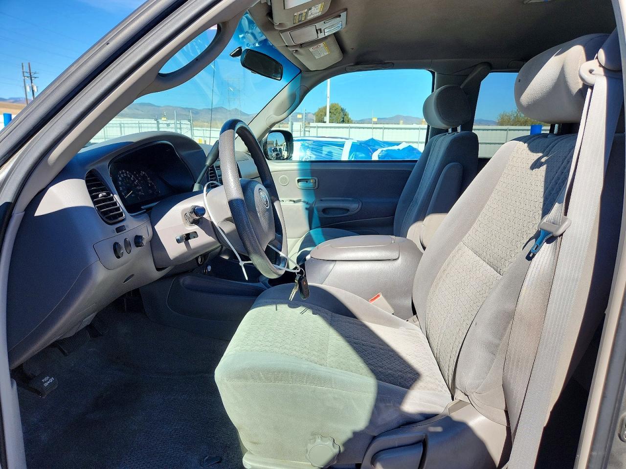 2004 Toyota Tundra Sr5 - Image 7