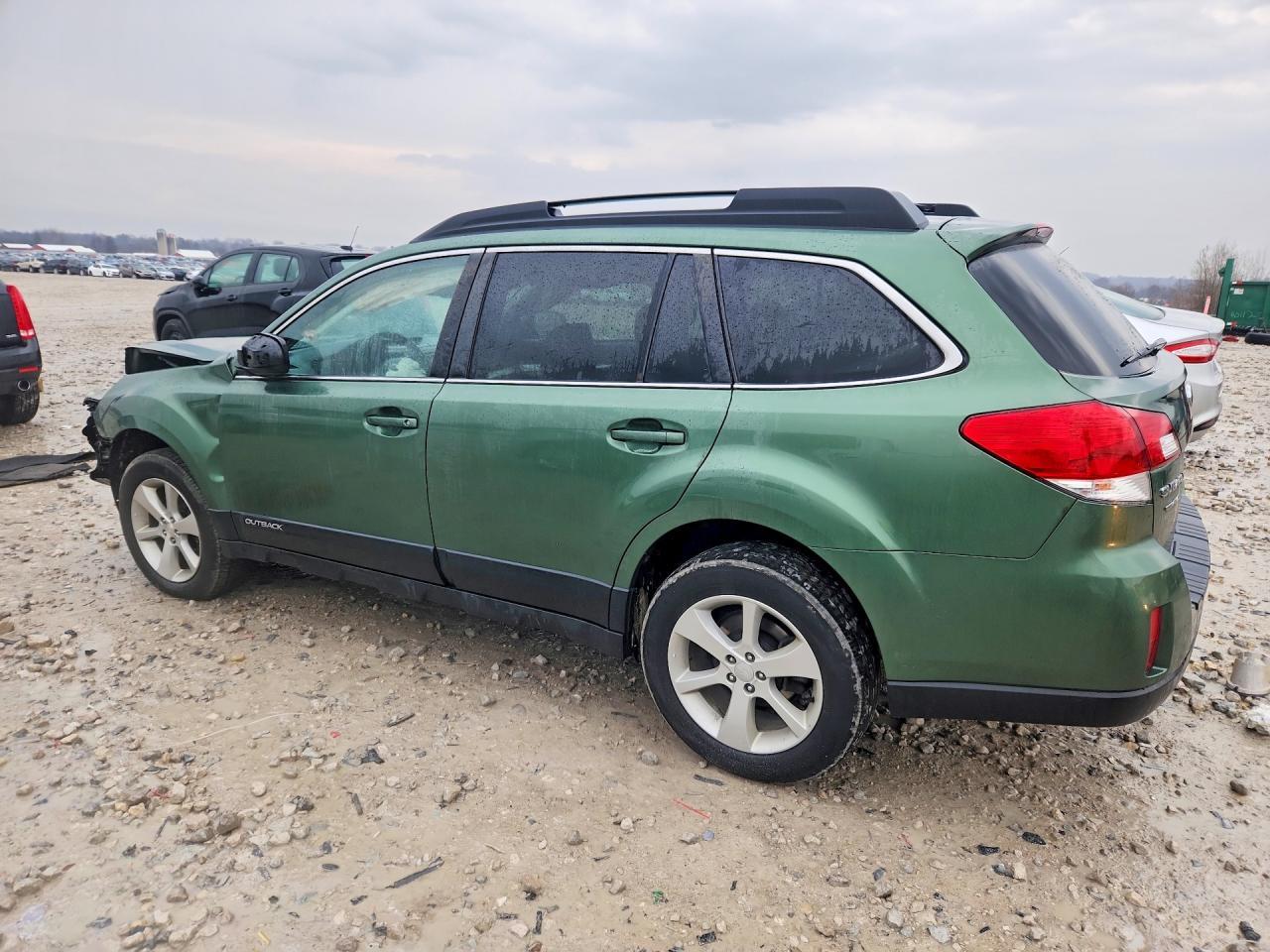 2013 Subaru Outback 2.5I Premium - Фото 2