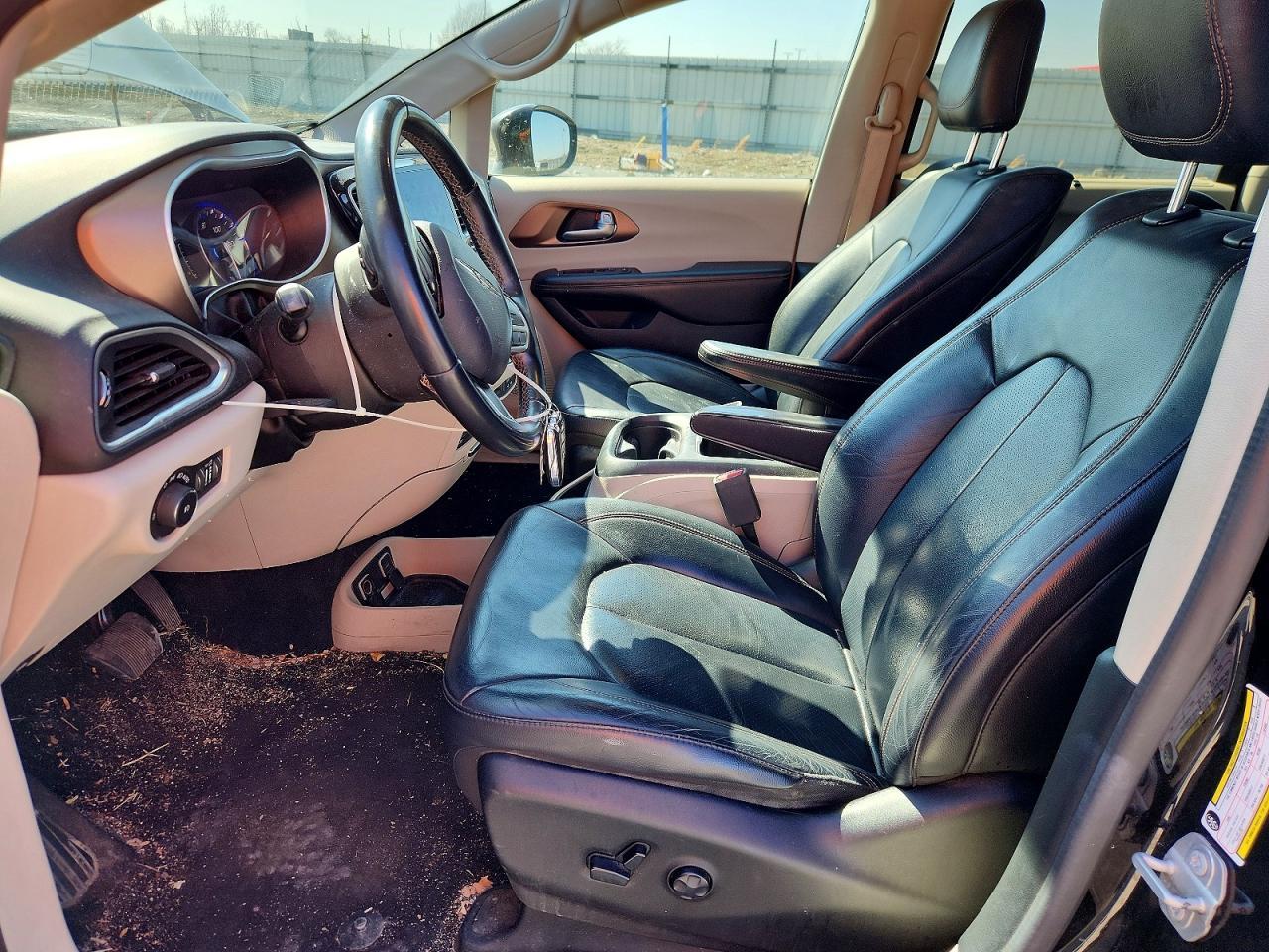 2018 Chrysler Pacifica Touring L Plus - Фото 7