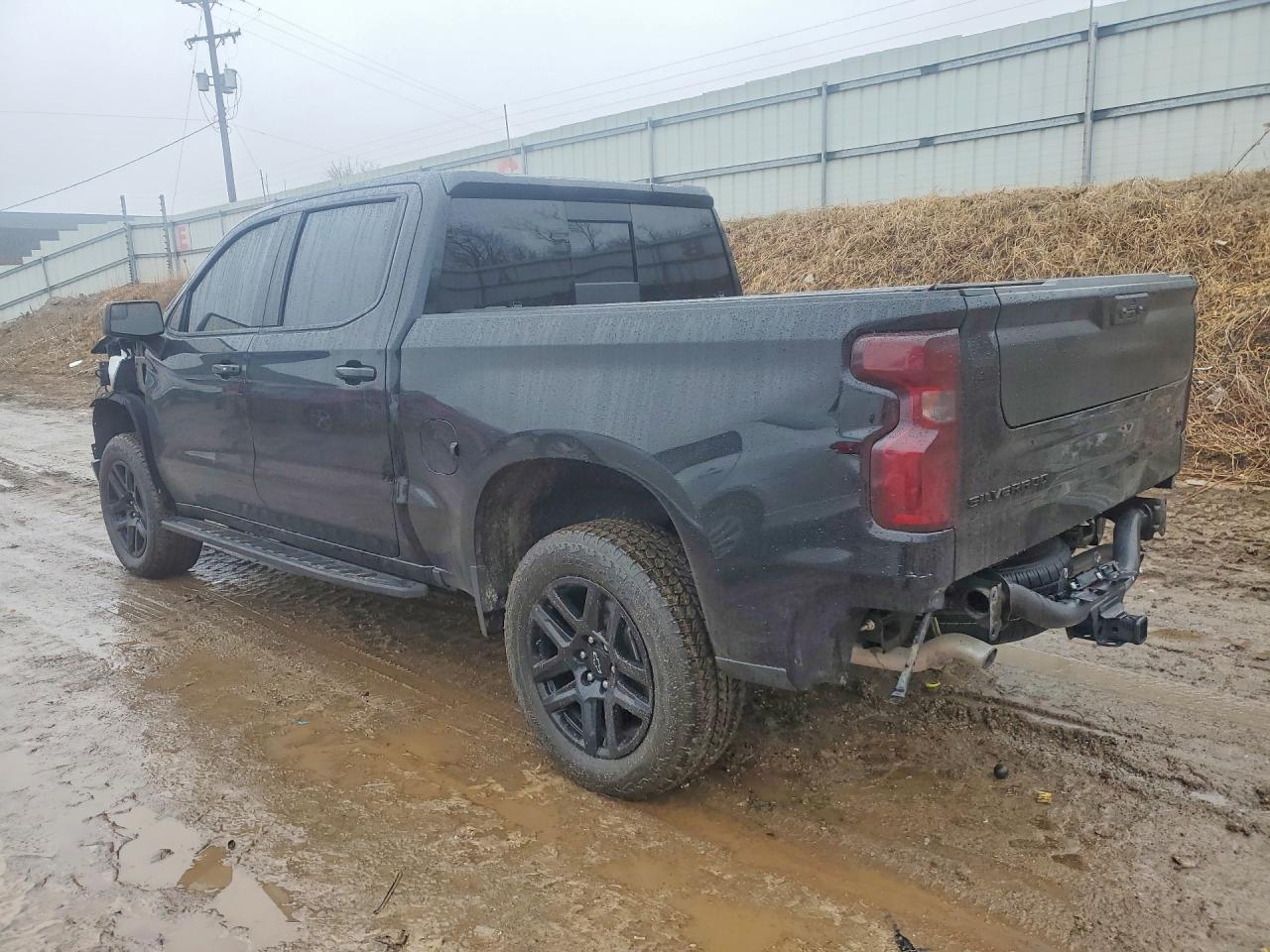2025 Chevrolet Silverado K1500 Lt Trail Boss - Image 2