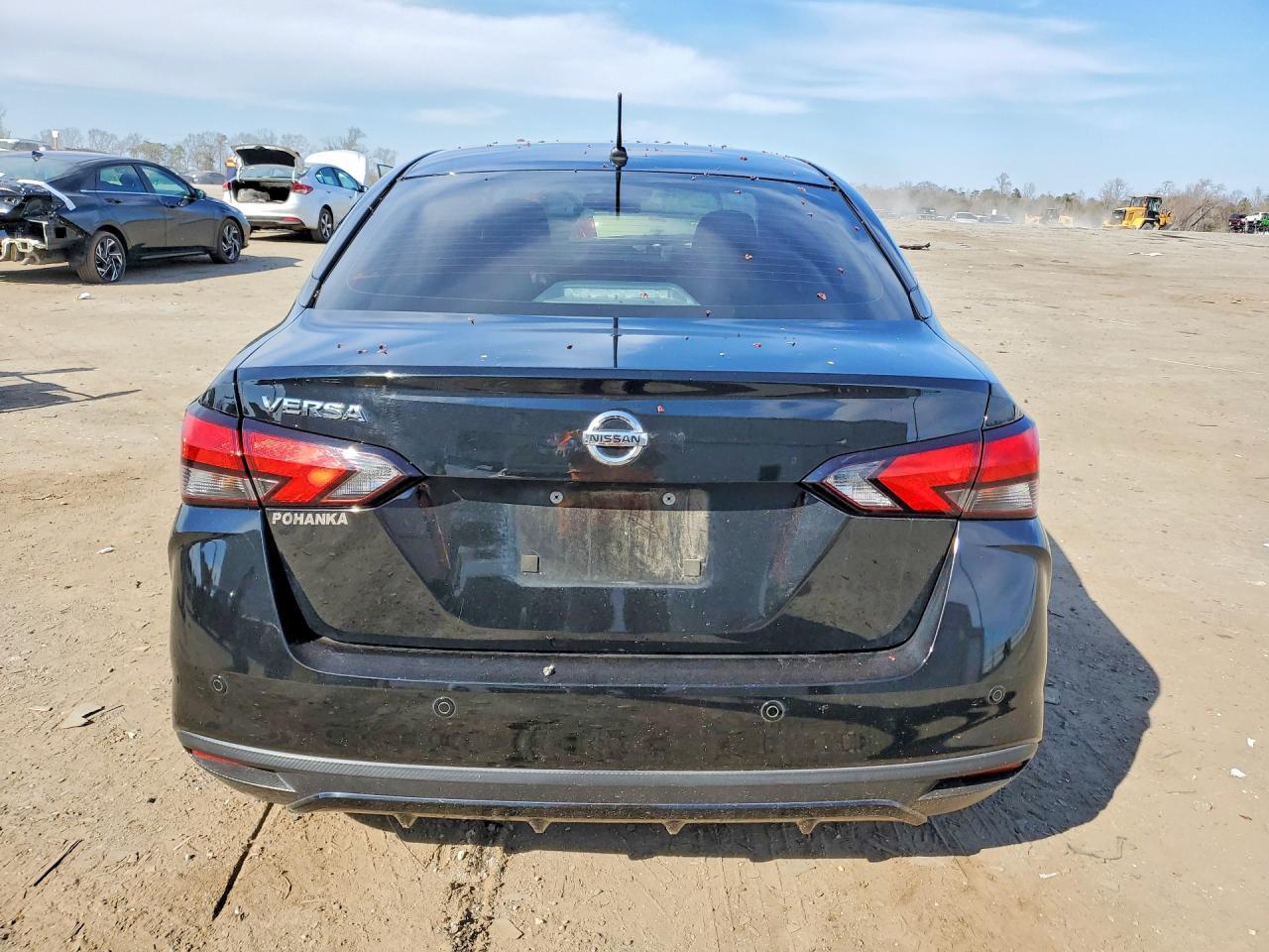2021 Nissan Versa S - Фото 6