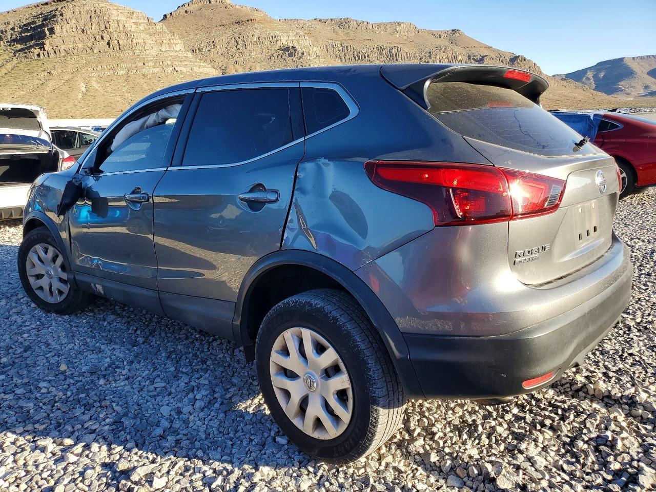 2019 Nissan Rogue Sport S - Image 2