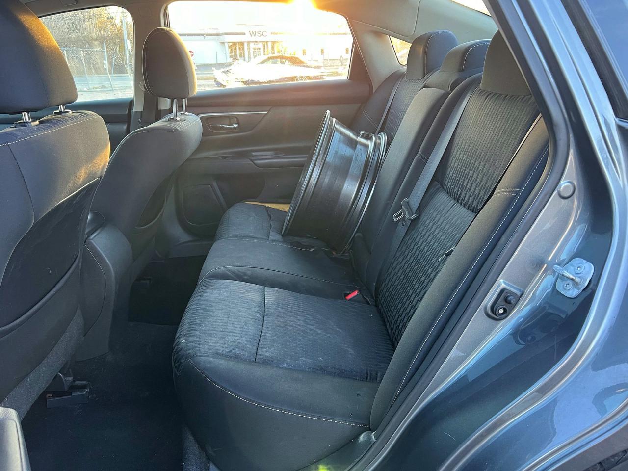 2017 Nissan Altima 2.5 - Image 6