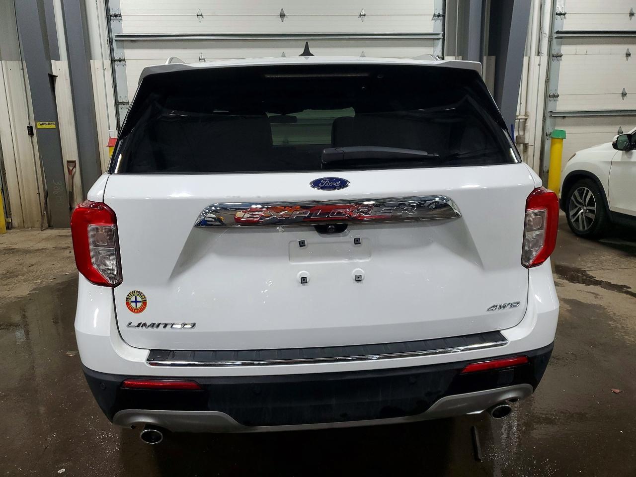 2023 Ford Explorer Limited - Image 6