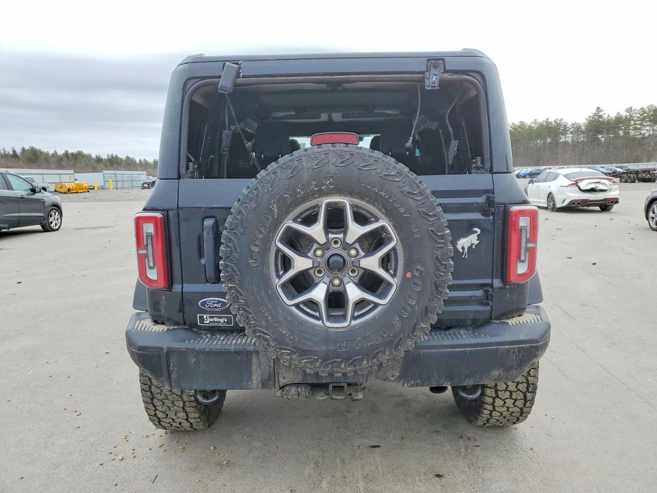2025 Ford Bronco Badlands - Image 6