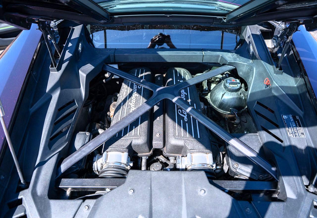 2020 Lamborghini Huracan Evo - Фото 7