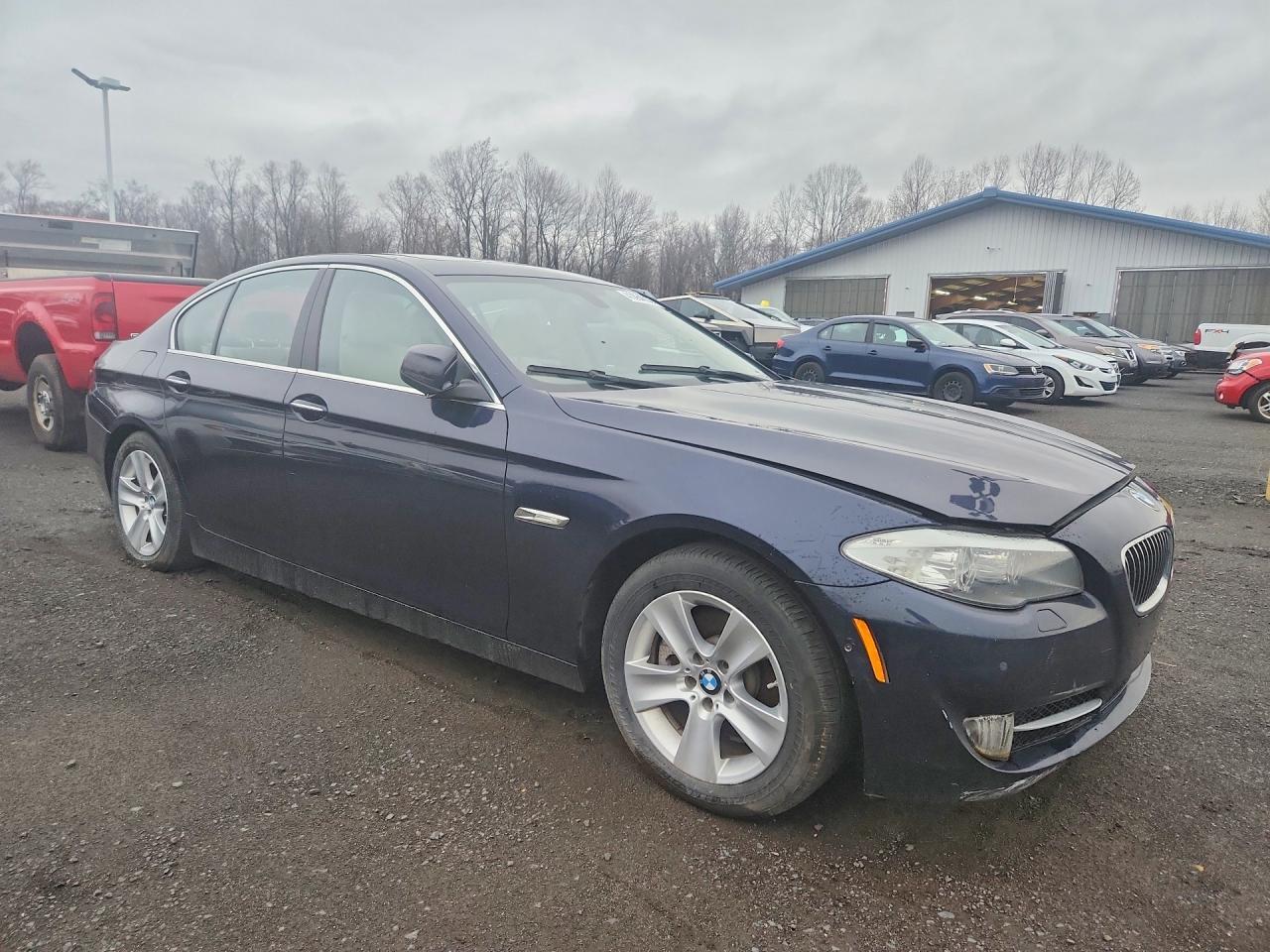 2013 BMW 528 Xi - Image 4