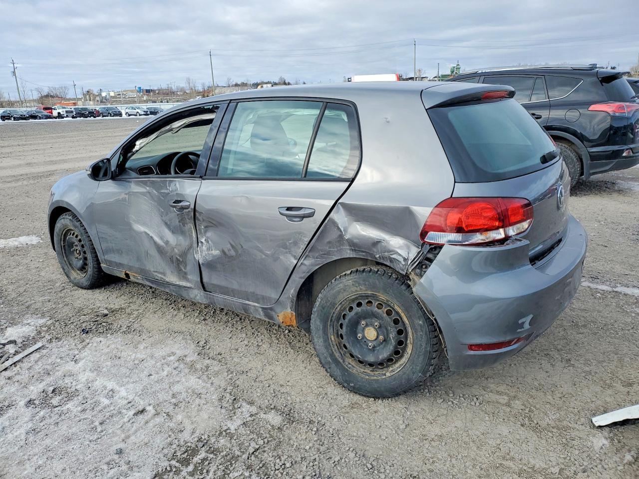2012 Volkswagen Golf - Image 2