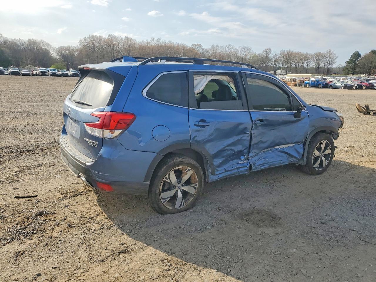 2020 Subaru Forester Touring - Фото 3