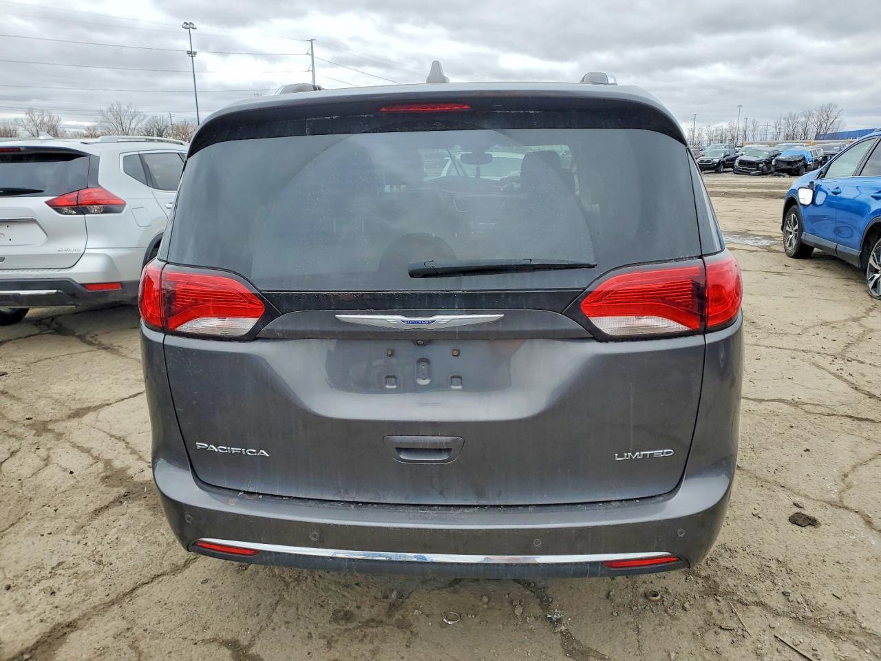 2019 Chrysler Pacifica Limited - Фото 6