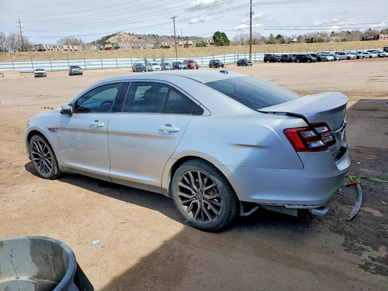 2018 Ford Taurus Sel - Фото 2