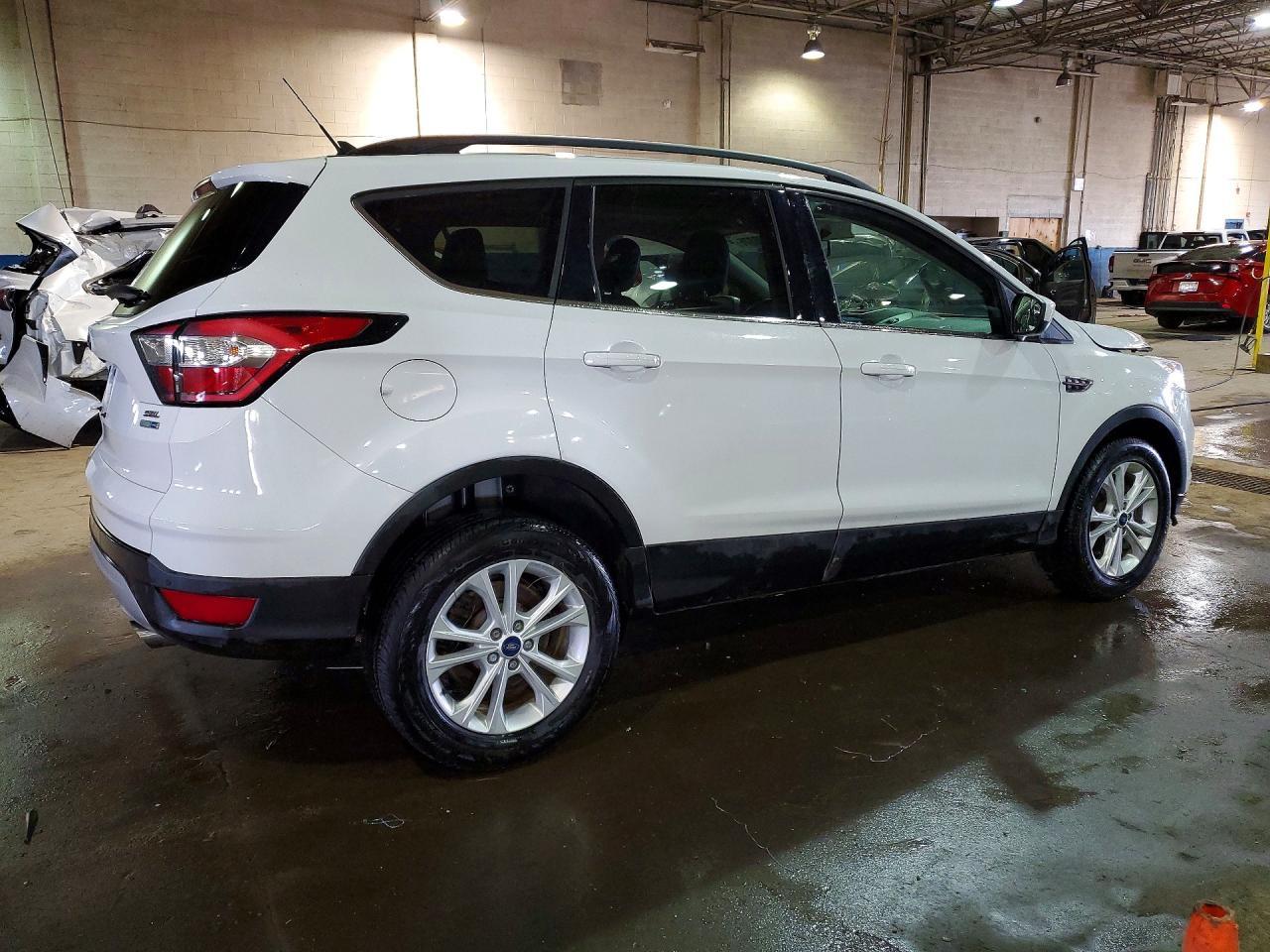 2018 Ford Escape Sel - Фото 3