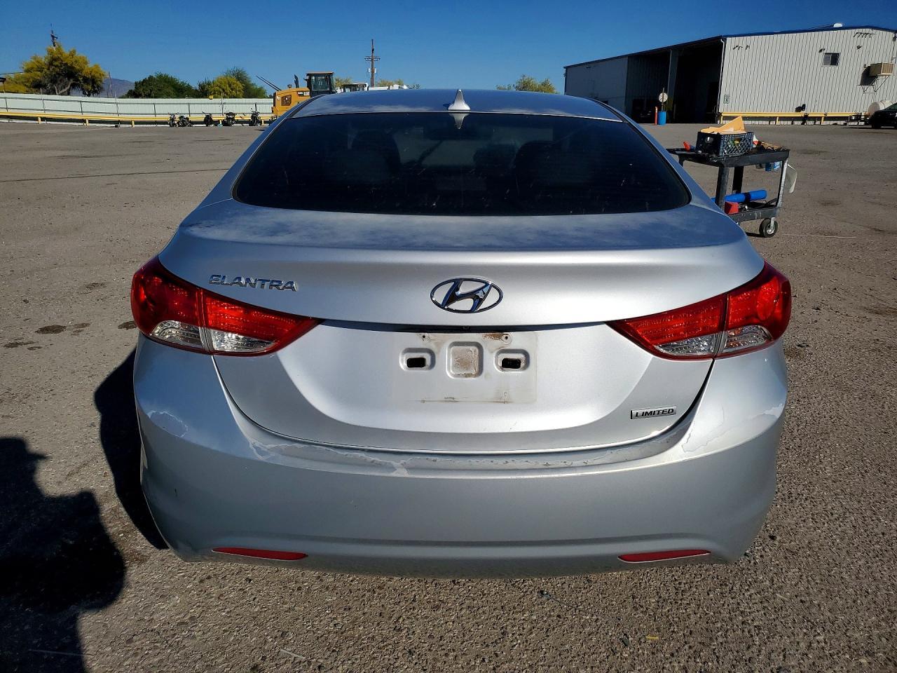 2013 Hyundai Elantra Limited - Фото 6