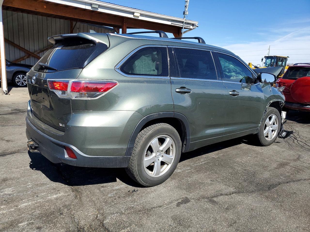 2015 Toyota Highlander Xle - Image 3