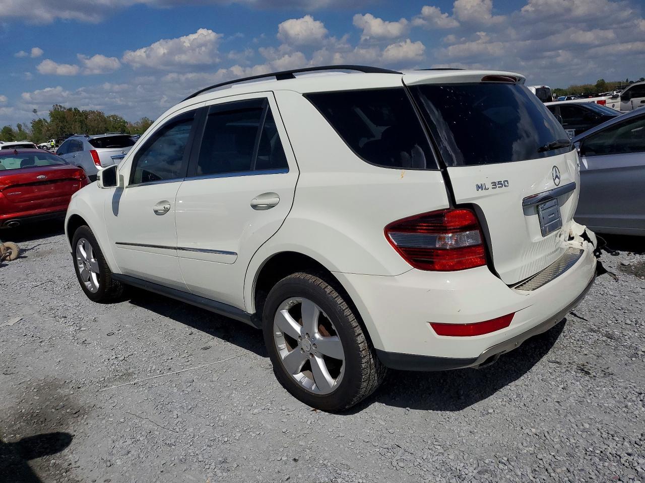 2011 Mercedes-Benz Ml 350 4Matic - Фото 2