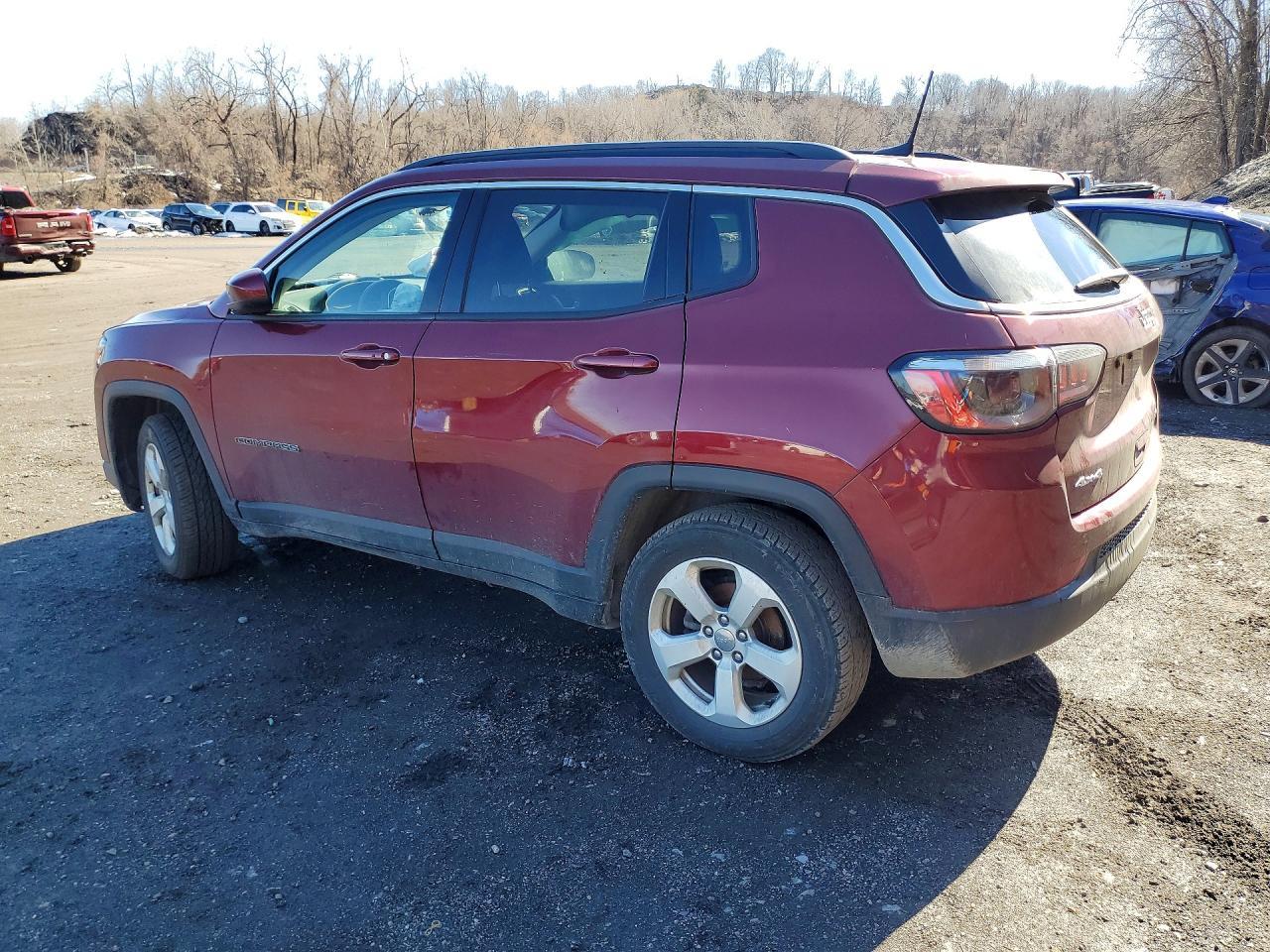 2021 Jeep Compass Latitude - Фото 2