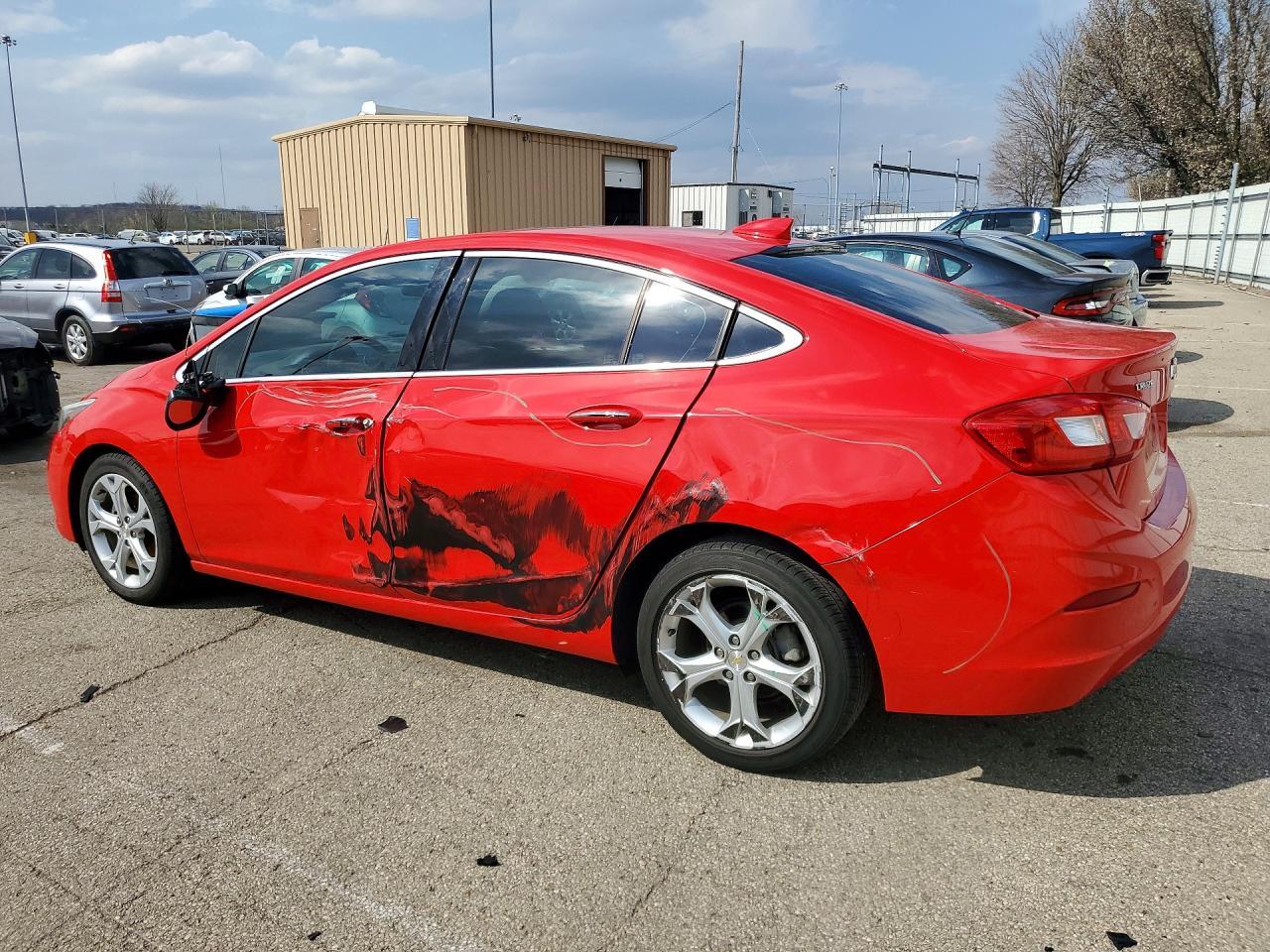 2017 Chevrolet Cruze Premier - Image 2