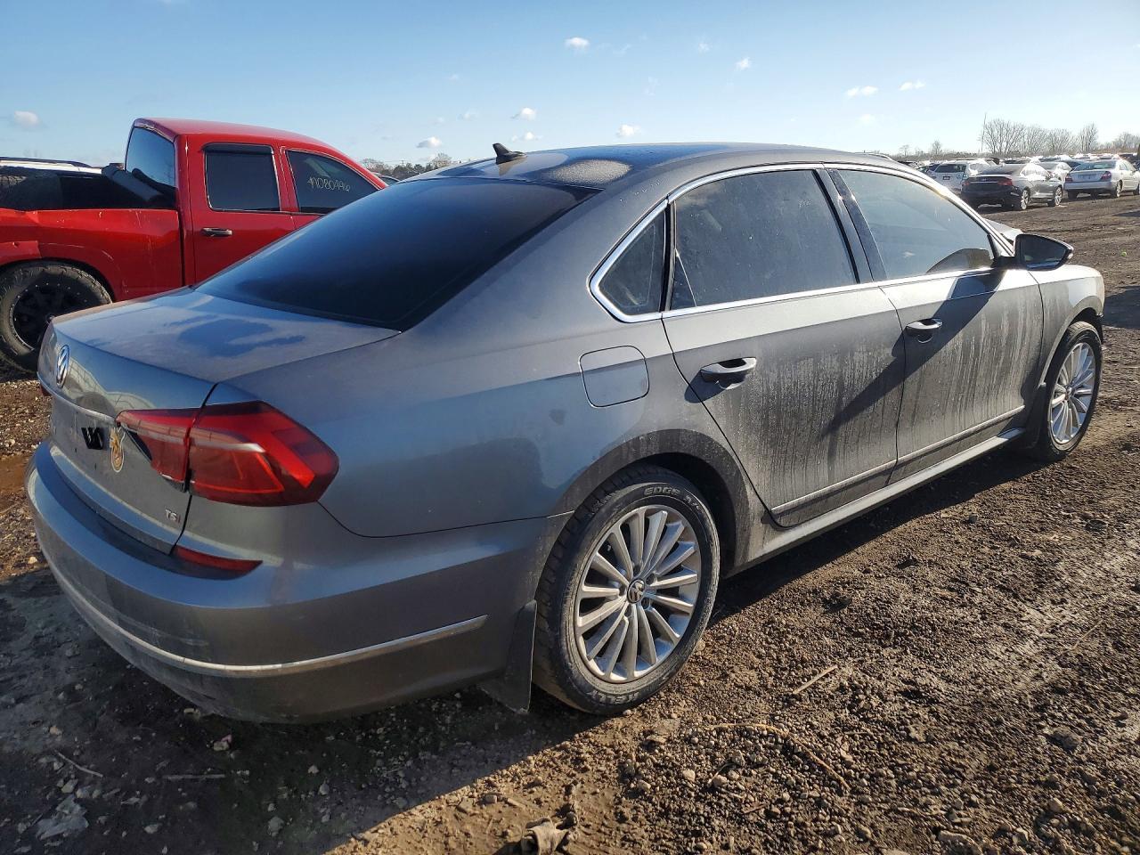 2017 Volkswagen Passat Se - Image 3
