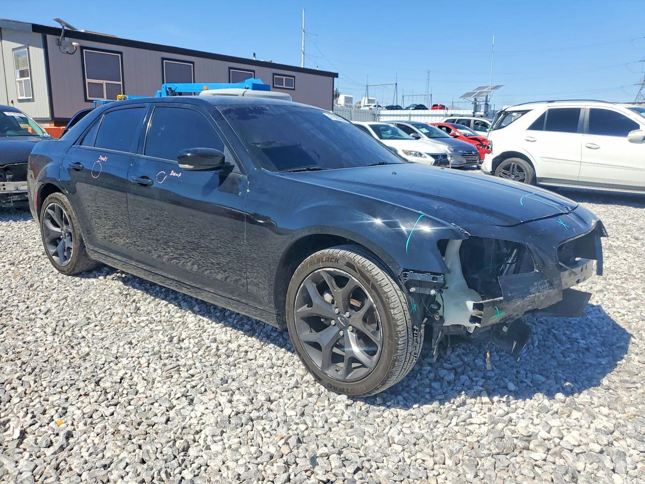 2022 Chrysler 300 S - Image 4