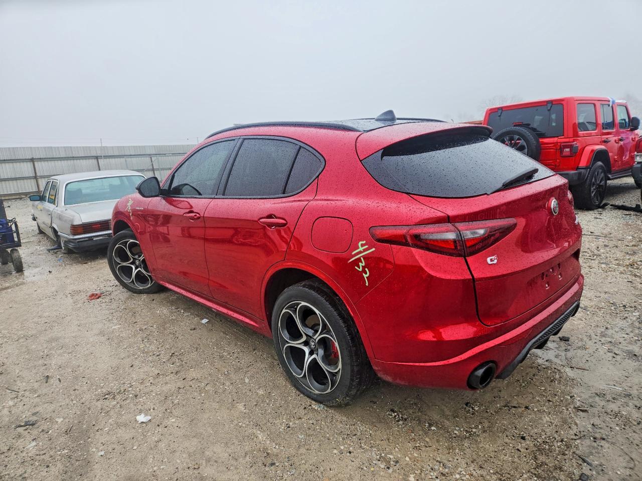 2022 Alfa Romeo Stelvio Ti - Image 2